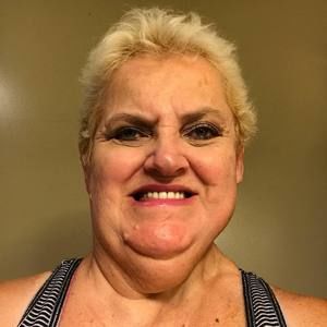 Meet your Posher, Dot